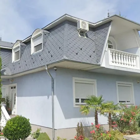 Homestay Sarga-kek Haz *