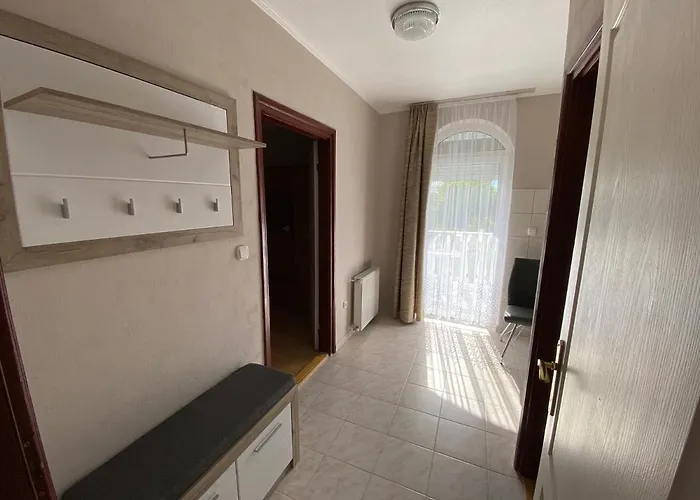 Sárga-kék Ház Homestay szállás *