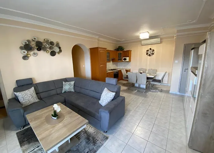 Homestay szállás Sárga-kék Ház *