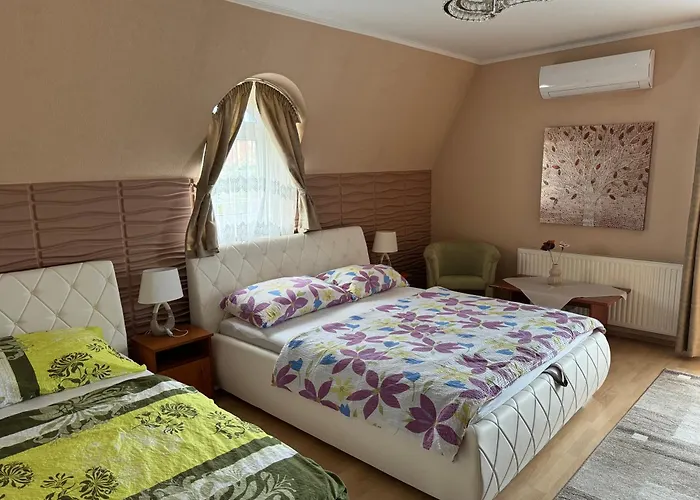 Homestay szállás Sárga-kék Ház Vonyarcvashegy